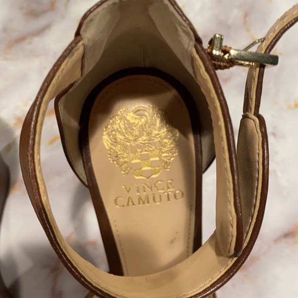 Vince Camino wedge shoes with peek toe and ankle strap. SZ 9 . Worn once - Picture 4 of 7